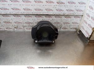 O162246 Gebruikte tellerklok Peugeot 108
