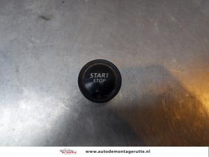 Gebruikte Start/Stop schakelaar Renault Espace (JK) 2.0 Turbo 16V Grand Espace Prijs op aanvraag aangeboden door Autodemontage M.J. Rutte B.V.