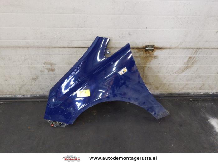 Gebruikte Voorscherm links Opel Corsa O162384