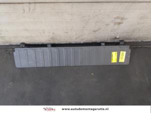 O162423 Gebruikte laadbak afdekking Volvo XC90