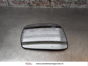 Gebruikte Spiegelglas links Opel Agila (A) 1.2 16V Prijs op aanvraag aangeboden door Autodemontage M.J. Rutte B.V.
