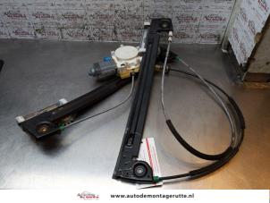 O162541 Gebruikte ruitmechaniek 2deurs rechts-voor BMW Mini One