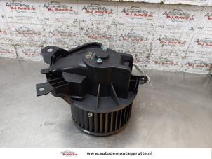 O162562 Gebruikte chaufage ventilatiemotor Fiat Doblo