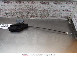 O162649 Gebruikte kofferdeksel slotmechaniek BMW 3-Serie