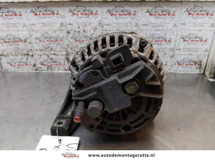 Alternator van een Volvo XC90 I 2.9 T6 24V 2003