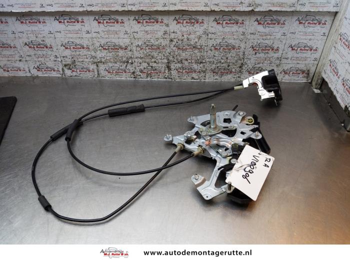 Gebruikte Deurslot Mechaniek 4Deurs rechts-achter Hyundai H300 O162947