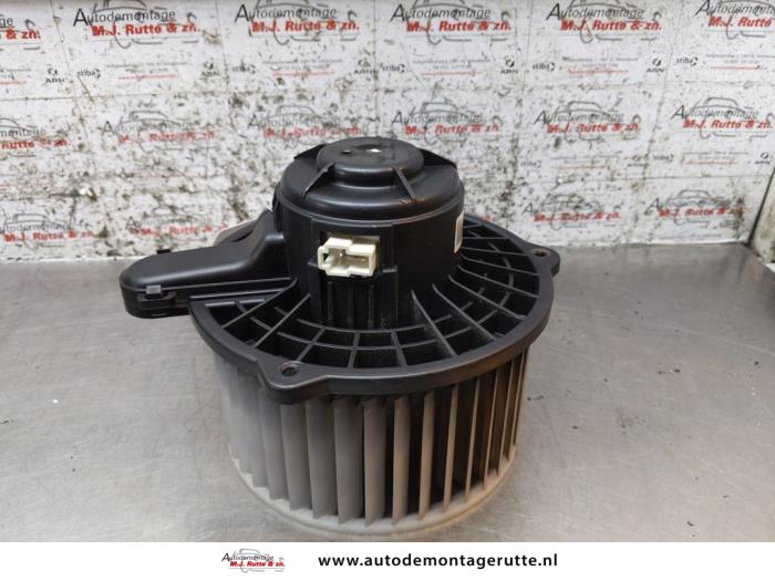 Kachel Ventilatiemotor van een Hyundai H-300 2.5 CRDi 2008