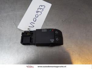 O163037 Gebruikte radiobediening stuur Dacia Dokker