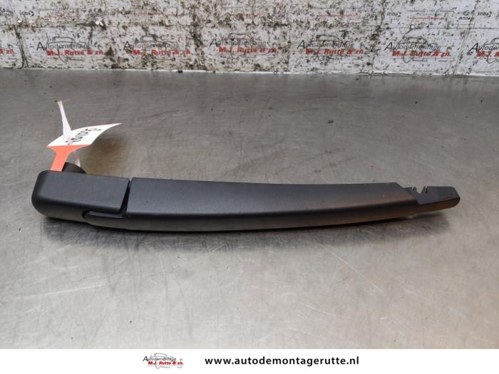 Gebruikte Ruitenwisserarm achter Opel Corsa O163249