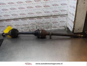 O163407 Gebruikte steekas rechts-voor Fiat Croma