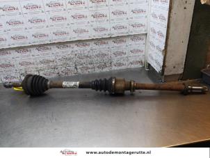 O163411 Gebruikte homokineetas rechts-voor Peugeot 206