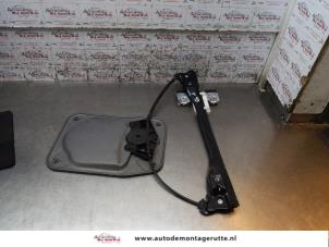 O163455 Gebruikte raammechaniek 4deurs rechts-voor Skoda Fabia