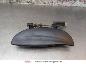 O163496 Gebruikte deurgreep 4deurs links-voor Hyundai Atos