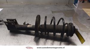 O163618 Gebruikte schokdemperpoot rechts-voor Peugeot 307