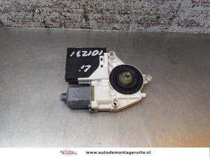 O163667 Gebruikte raammotor portier Volkswagen Golf