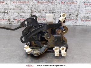 O163747 Gebruikte slotmechaniek portier 4deurs links-voor Hyundai Atos