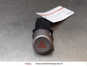 O163775 Gebruikte gevarenlicht schakelaar Hyundai I20