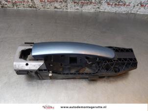 O163789 Gebruikte portiergreep 4deurs links-voor Skoda Fabia
