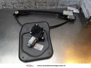 O163807 Gebruikte raammechaniek 4deurs rechts-voor Skoda Fabia