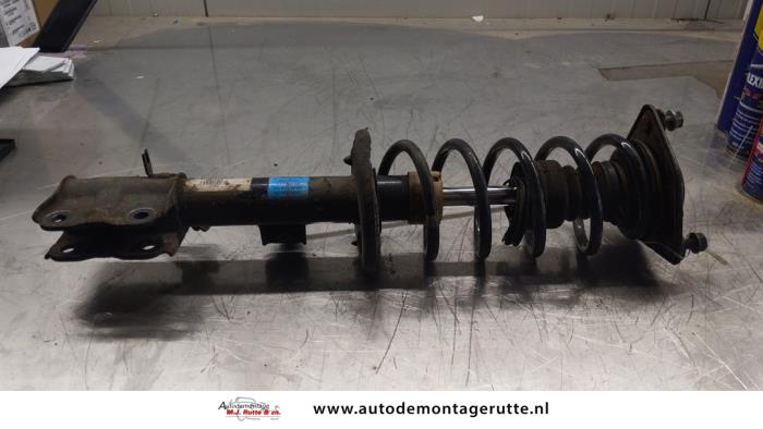 Gebruikte Schokdemperpoot rechts-voor Smart Forfour O163832