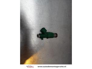 O163874 Gebruikte injector (benzine injectie) Peugeot 206