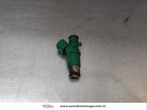 O163877 Gebruikte injector (benzine injectie) Peugeot 206