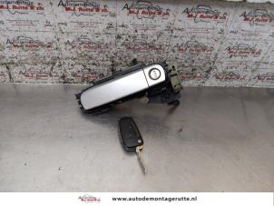 O163901 Gebruikte portiergreep 4deurs links-voor Audi A3