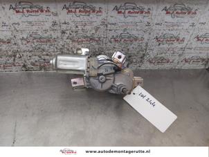 O164074 Gebruikte ruitenwissermotor achter Nissan Pixo