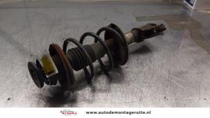 O164187 Gebruikte veerpoot links-voor Renault Twingo