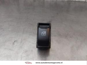 O164206 Gebruikte schakelaar elektrisch raam Chevrolet Spark