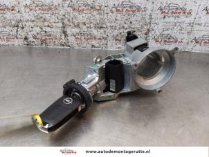 O164261 Gebruikte kontaktslot+sleutel Opel Corsa