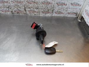 O164441 Gebruikte kontaktslot+sleutel Renault Clio