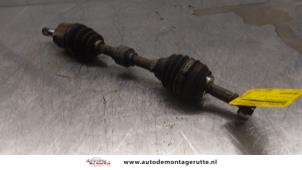 O164474 Gebruikte cardanas links-voor (vwa) Mitsubishi Colt