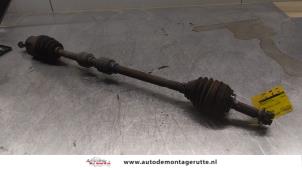 O164475 Gebruikte aandrijfas rechts-voor Mitsubishi Colt