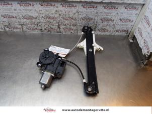 O164524 Gebruikte ruitmechaniek 4deurs links-achter Volkswagen Polo