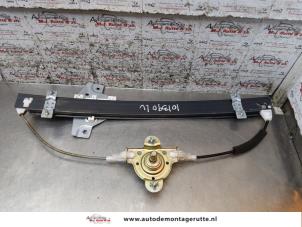 O164548 Gebruikte ruitmechaniek 4deurs links-voor Kia Picanto