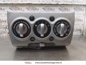 O164636 Gebruikte chaufage bedieningspaneel Suzuki Alto