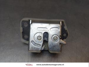 O164643 Gebruikte slotmechaniek achterklep Suzuki Alto