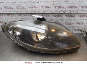 O164675 Gebruikte koplamp rechts Seat Toledo