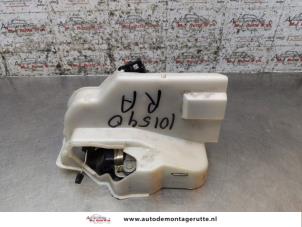 O164681 Gebruikte slotmechaniek portier 4deurs rechts-achter Volkswagen Touran