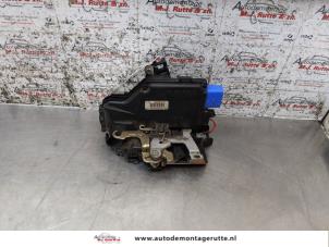 O164768 Gebruikte slotmechaniek portier 4deurs rechts-voor Seat Toledo