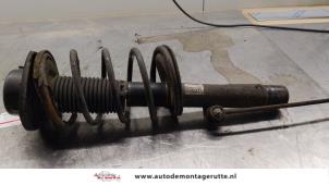 O164918 Gebruikte veerpoot rechts-voor Peugeot 206