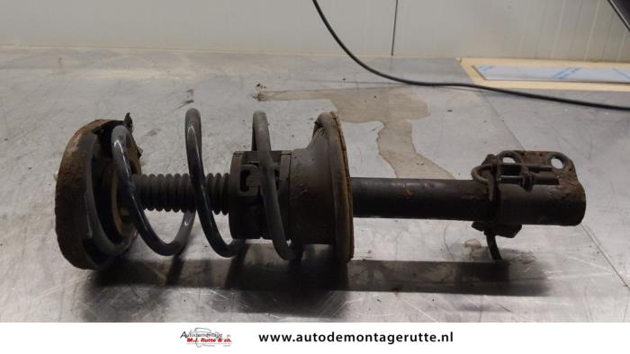 Gebruikte Schokdemperpoot rechts-voor Renault Megane Scenic O164920