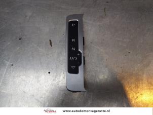 O164962 Gebruikte standenschakelaar automaatbak Audi A4