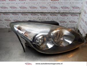O165002 Gebruikte rechter koplamp Hyundai I30