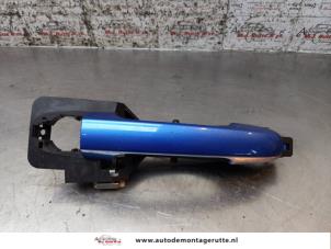 O165010 Gebruikte deurgreep 4deurs links-voor Hyundai I30