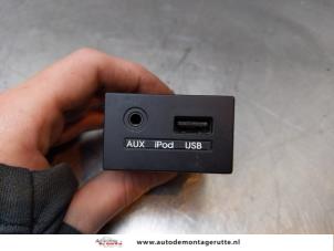 O165024 Gebruikte aux/usb aansluiting Hyundai I30