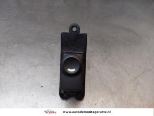 O165042 Gebruikte raam schakelaar elektrisch Hyundai I30