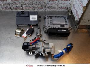 O165043 Gebruikte contactslot + computer Hyundai I30