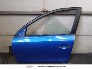 O165168 Gebruikte deur 4deurs links-voor Hyundai I30